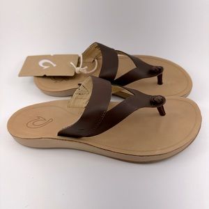 OluKai Women's Kaekae Koo - Kona Coffee/golden Sand